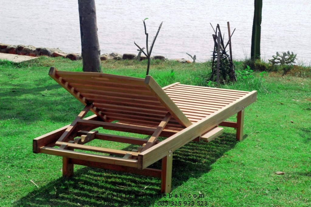 kursi lounger